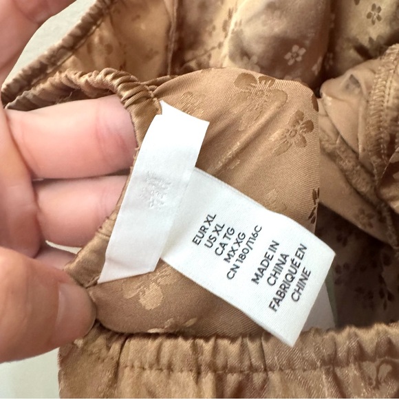 H&M Embossed Satin Tulip Hem Halter Maxi Dress Gold NWT Size XL - Picture 6 of 7